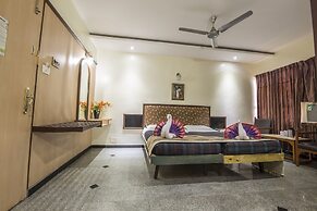 Hotel Aryaas