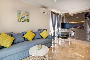 Venera & Anastasia Palace Apartments