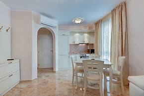 Venera & Anastasia Palace Apartments