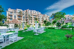 Venera & Anastasia Palace Apartments