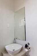 Crevice Hotel