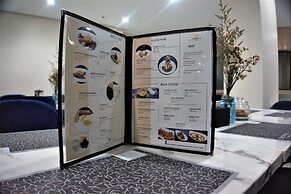Crevice Hotel