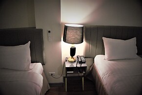 Crevice Hotel