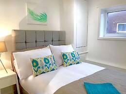 Kennedy House - Beachfront