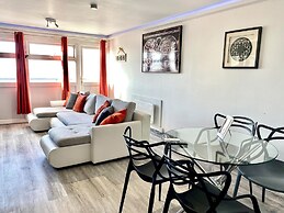 Kennedy House - Beachfront