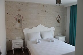 Alesya Otel