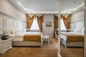 Imperial Palace Hotel