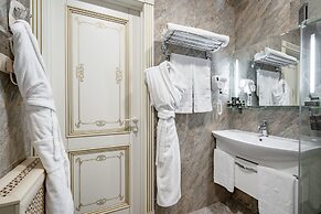 Imperial Palace Hotel