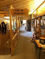 Toftemo Turiststasjon Hytter