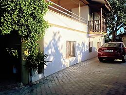Lotus Patara Apart