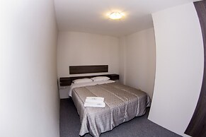 Hotel EIRL