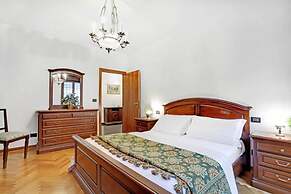Grimaldi Apartments - Elena