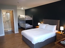 Standing Stones Lodge
