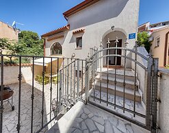 Holiday House for Four Persons With two Bedrooms