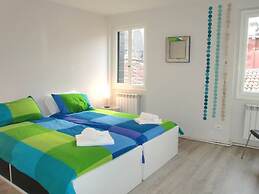 Grimaldi Apartments - San Bartolomio