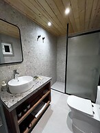 Beit Mirna Guesthouse & Chalet