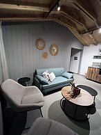 Beit Mirna Guesthouse & Chalet