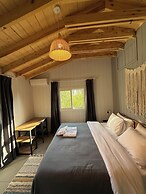 Beit Mirna Guesthouse & Chalet