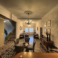 Beit Mirna Guesthouse & Chalet