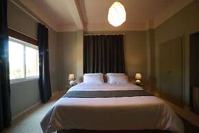 Beit Mirna Guesthouse & Chalet