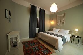 Beit Mirna Guesthouse & Chalet