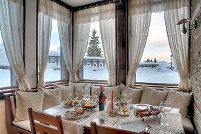 Mountain Lake Hotel
