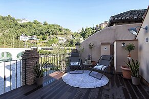 Alhambra Boutique Penthouse Terrace