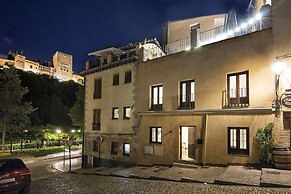 Alhambra Boutique Penthouse Terrace