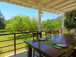 Villa White