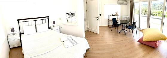 Villa White
