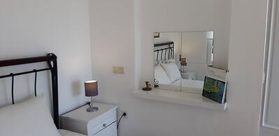 Villa White