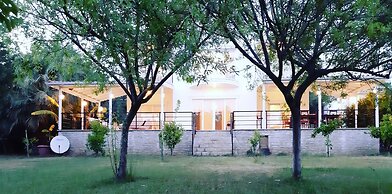 Villa White