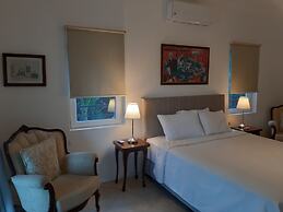 Villa White