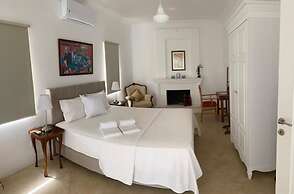 Villa White