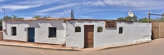 Hostal La Casa Blanca