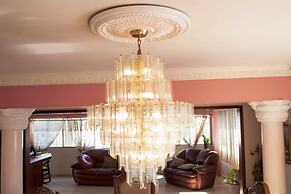 Spacious & Comfortable Penthouse in DR