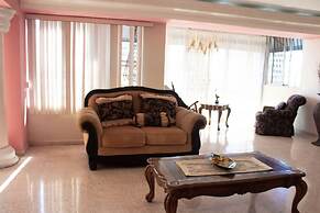 Spacious & Comfortable Penthouse in DR