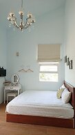 Straybirds BnB