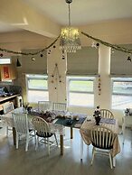 Straybirds BnB