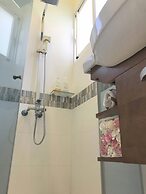 Straybirds BnB