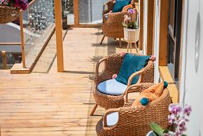 Dali Orchard Suites