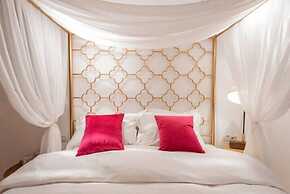 Dali Orchard Suites