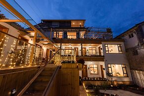 Dali Orchard Suites