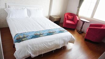 Red Roof B&B