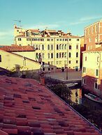 Grimaldi Apartments - Alba Chiara