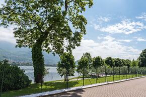 Bluelake Inn - Ostello
