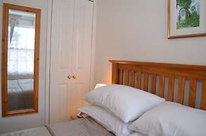 Crown Cottage