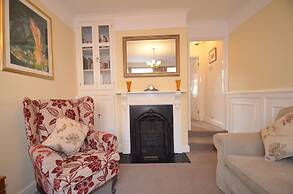 Crown Cottage