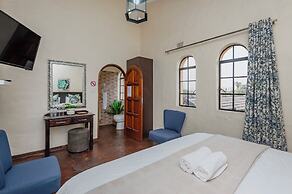 Airport Tower Lodge