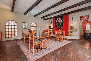 Airport Tower Lodge